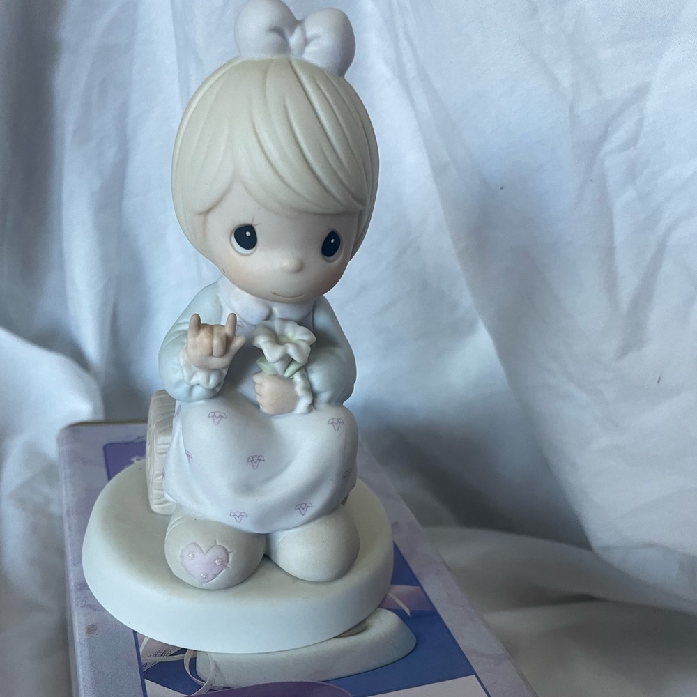 Precious Moments “A Universal Love”
